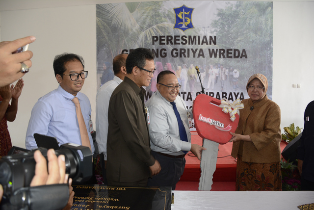 Bank Jatim Awali Kinerja 2017 Dengan Berbagi